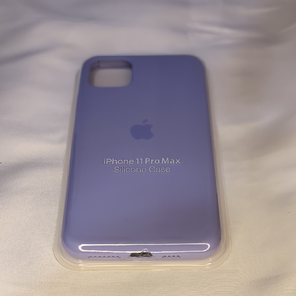 Apple iPhone 11 Pro Max Silicone Case - Lavender